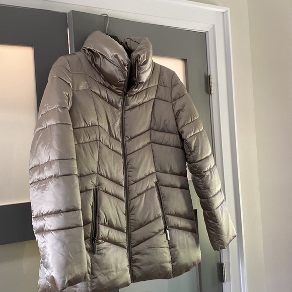 Ellen Tracy Puff winter coat - Picture 4 of 5